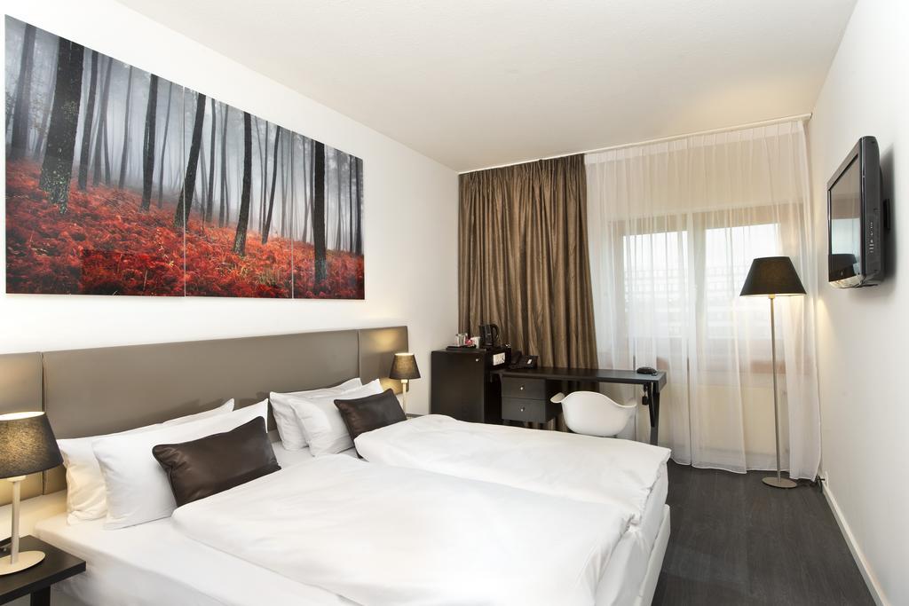 Wyndham Stuttgart Airport Messe Hotell Leinfelden-Echterdingen Rom bilde